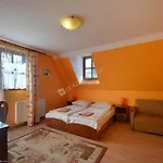 Bed & Breakfast Calvados Centrum Krupowki 3*